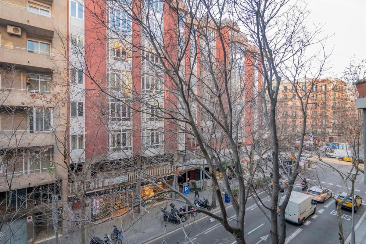 Modern And Bright In Eixample 2-2 Apartamento *