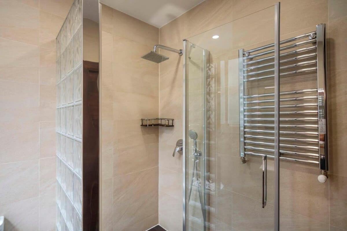 3bd With Private Terrace Right By Sagrada Familia * Barcelona