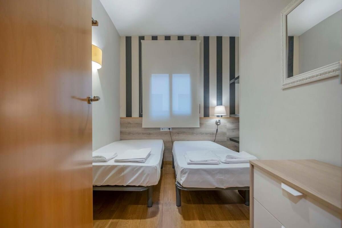 Modern And Bright In Eixample 5-2 *
