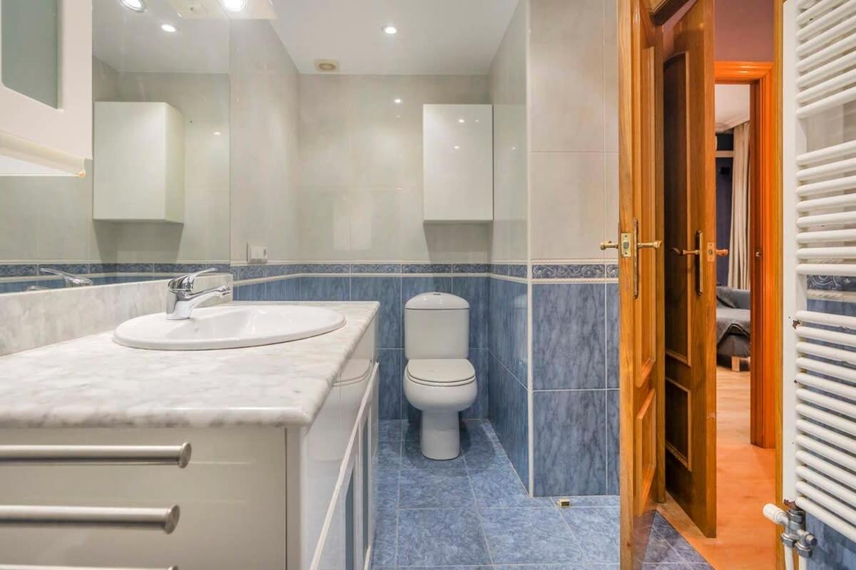 Apartment Comfy 4bd-2bth With Terrace In Plaza Espana Barcelona