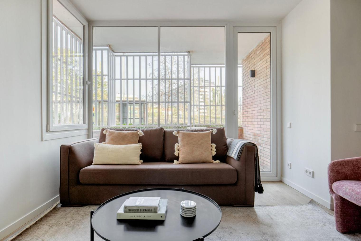 Blueground Sarria Doorman Newly Renovated Bcn-119 Apartment *