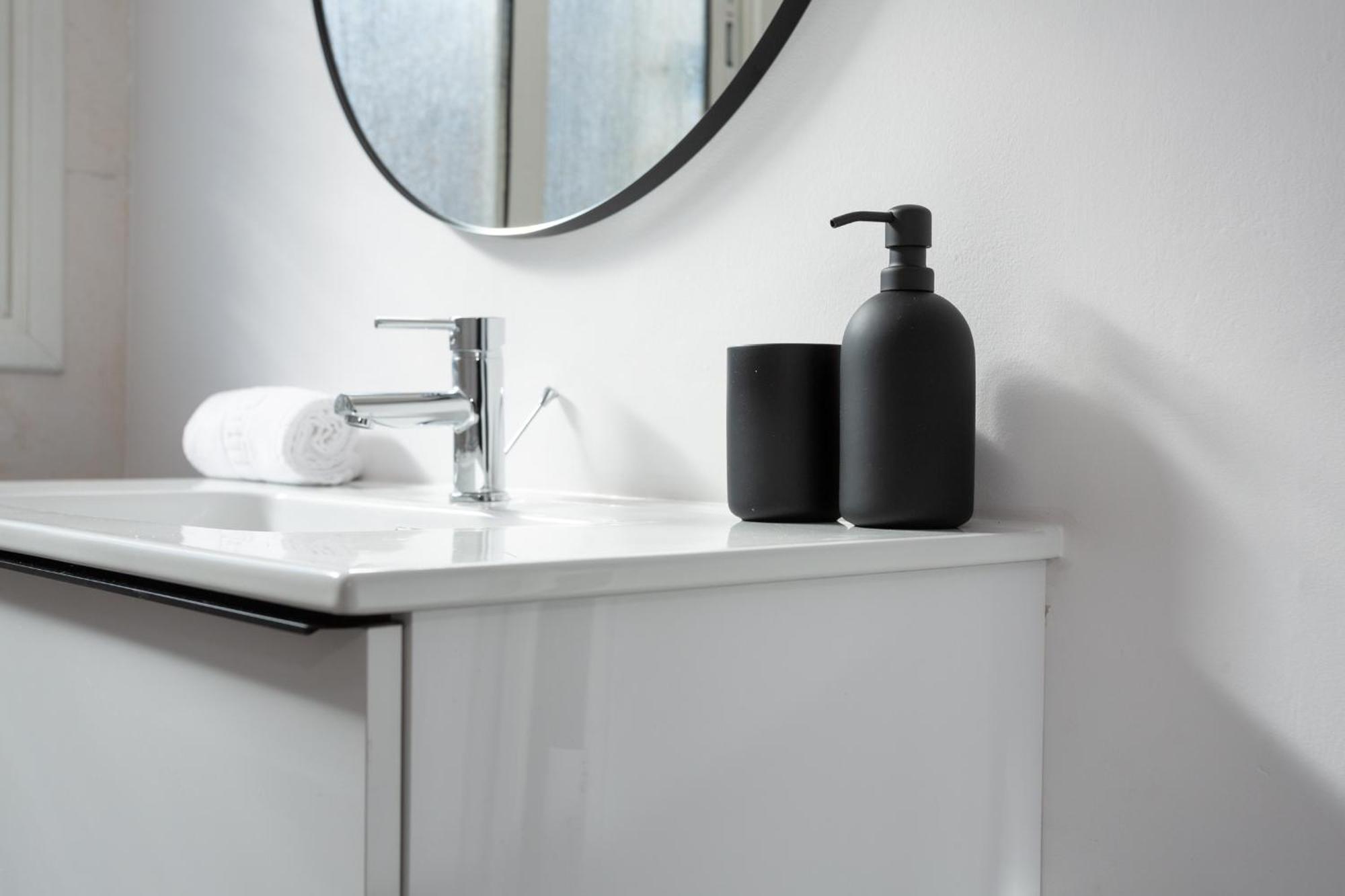 Apartment 11crc1037 Newly Decorated Near Sants Station *