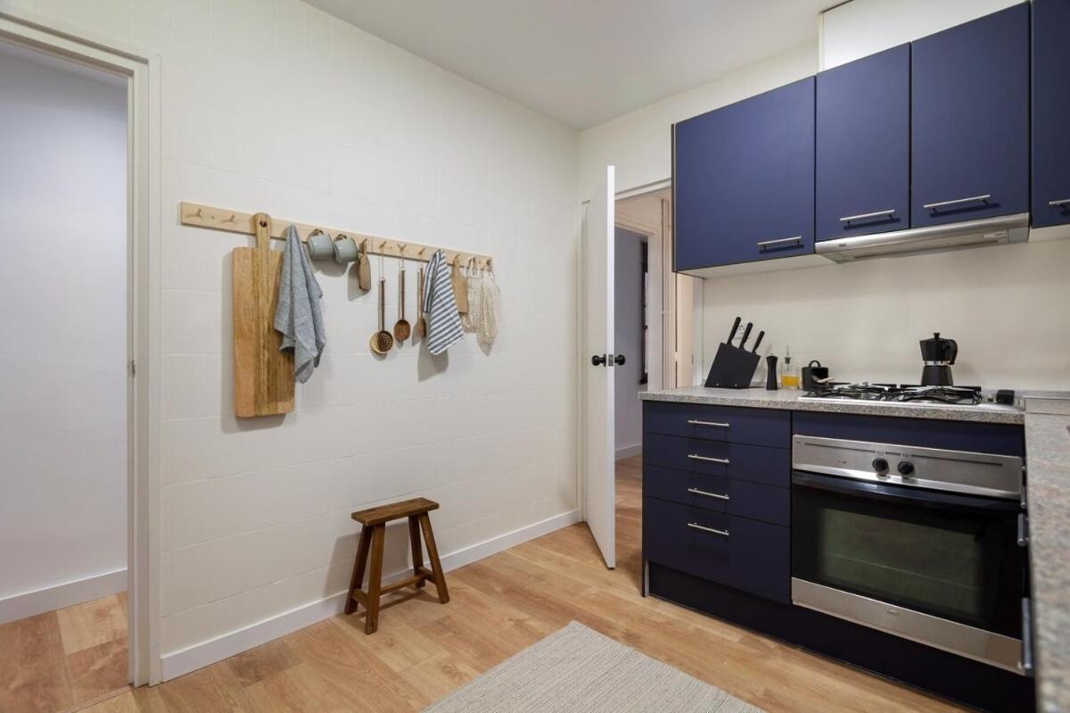 Elegant 4 Bedroom By Plaza Catalunya Apartment *
