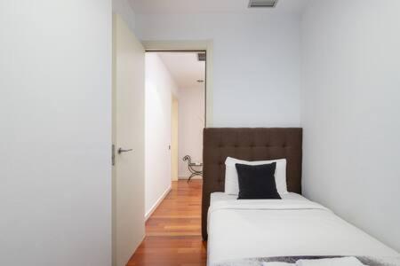 Wonderful 2-bd With Balcony Plaza Cataluna * Barcelona