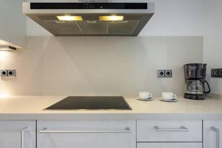 Wonderful 2-bd With Balcony Plaza Cataluna