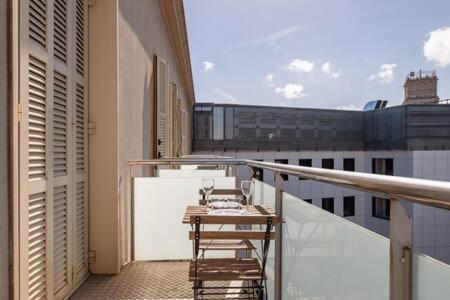 Wonderful 2-bd With Balcony Plaza Cataluna Barcelona