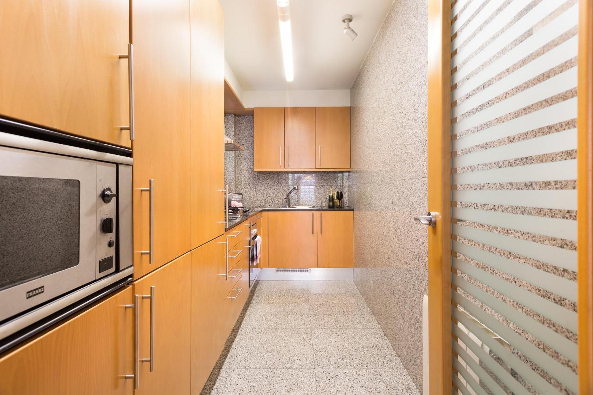 Appartement My Space Emirates - Spacious Near The Center *