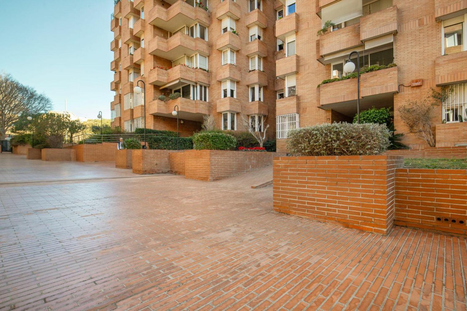 Apartment Blueground Sarria Doorman Newly Renovated Bcn-119 Barcelona