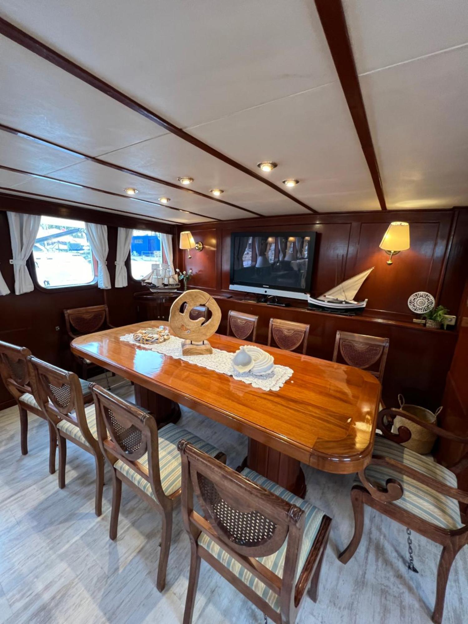 Botel Southern Cross