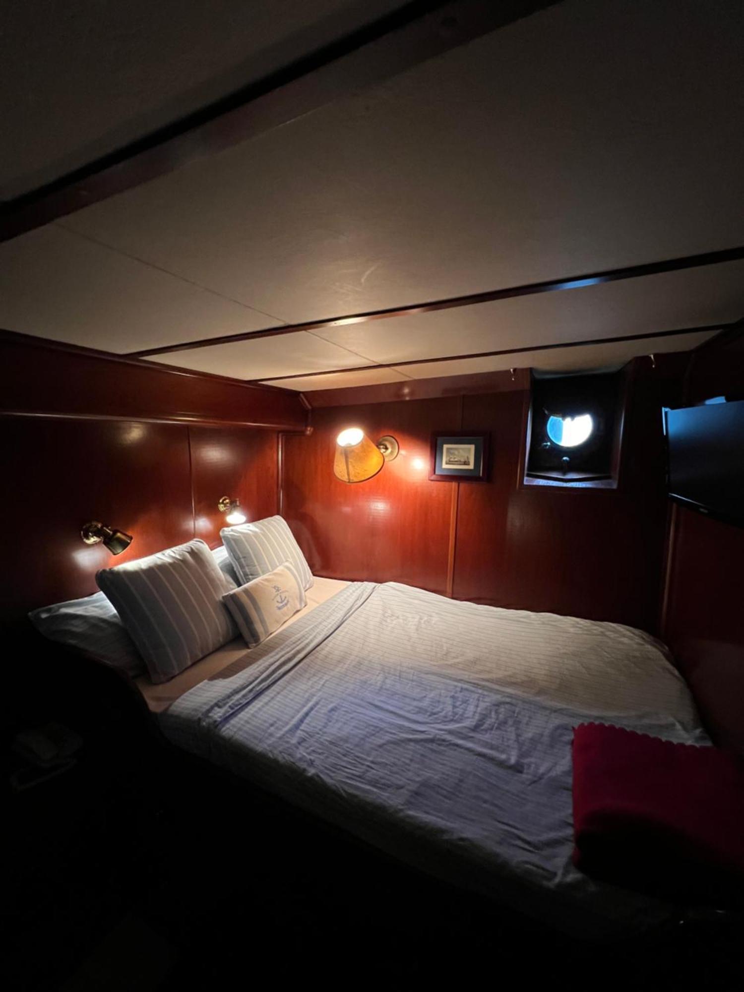Southern Cross Botel Barcelona