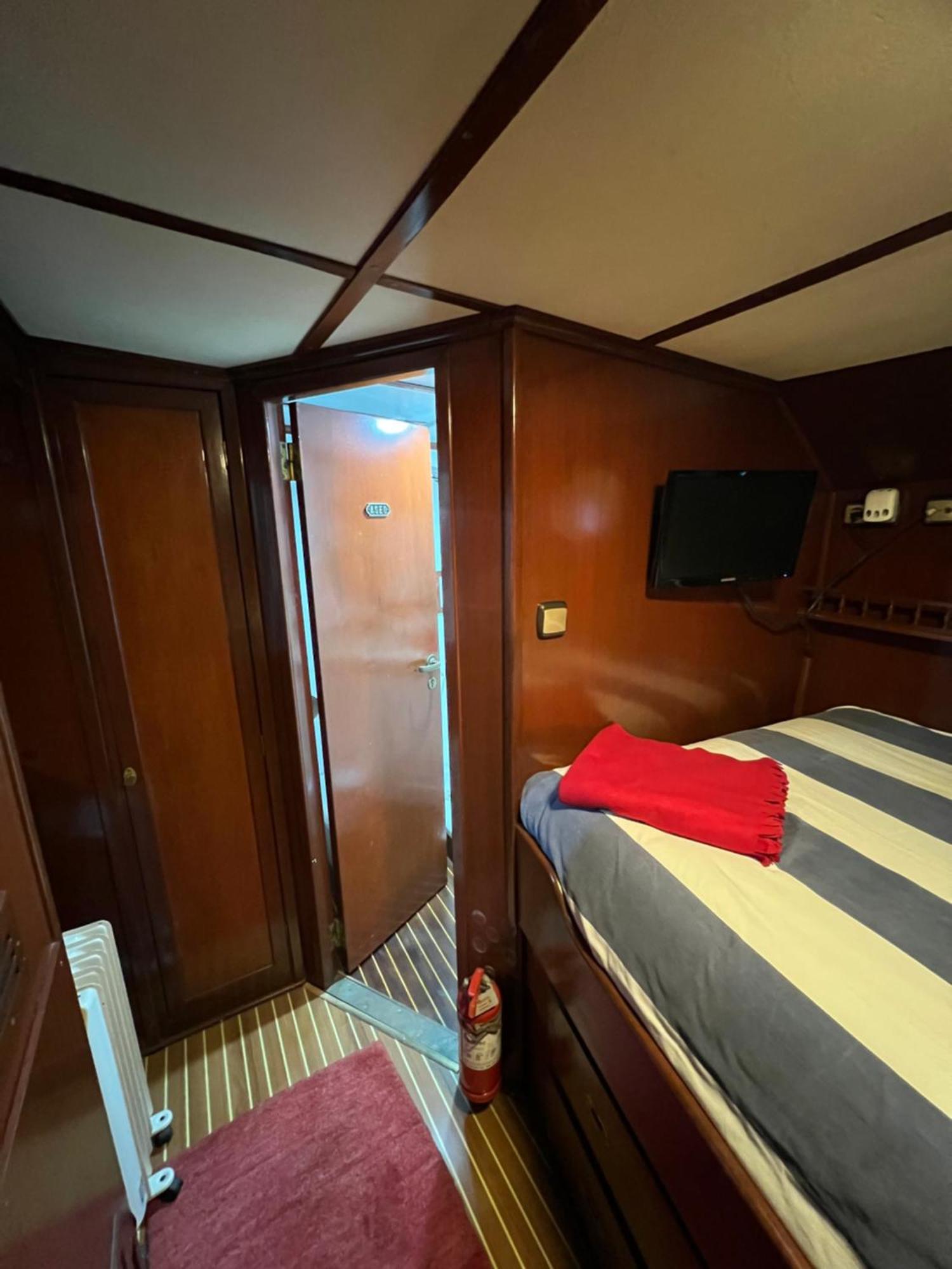 Southern Cross Botel