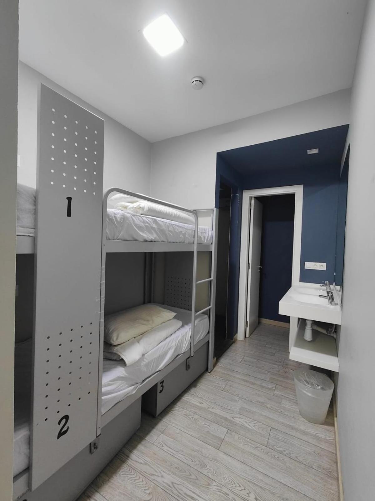 Bcnsporthostels Hostel