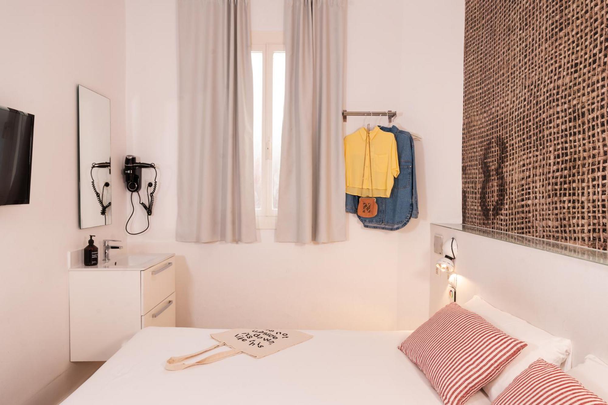 Chic & Basic Tallers Gasthuis Barcelona