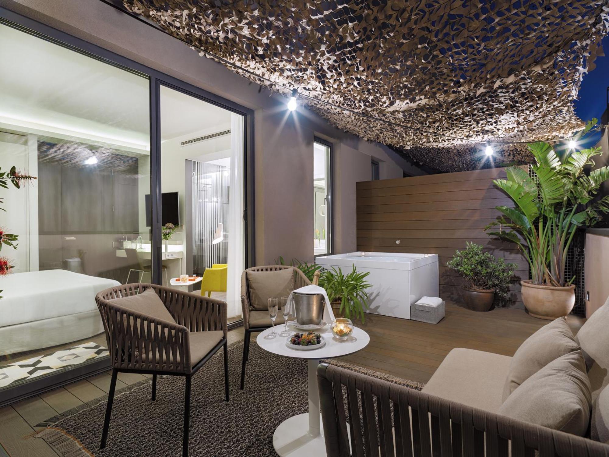 H10 Urquinaona Plaza (adults Only) 4* Barcelona