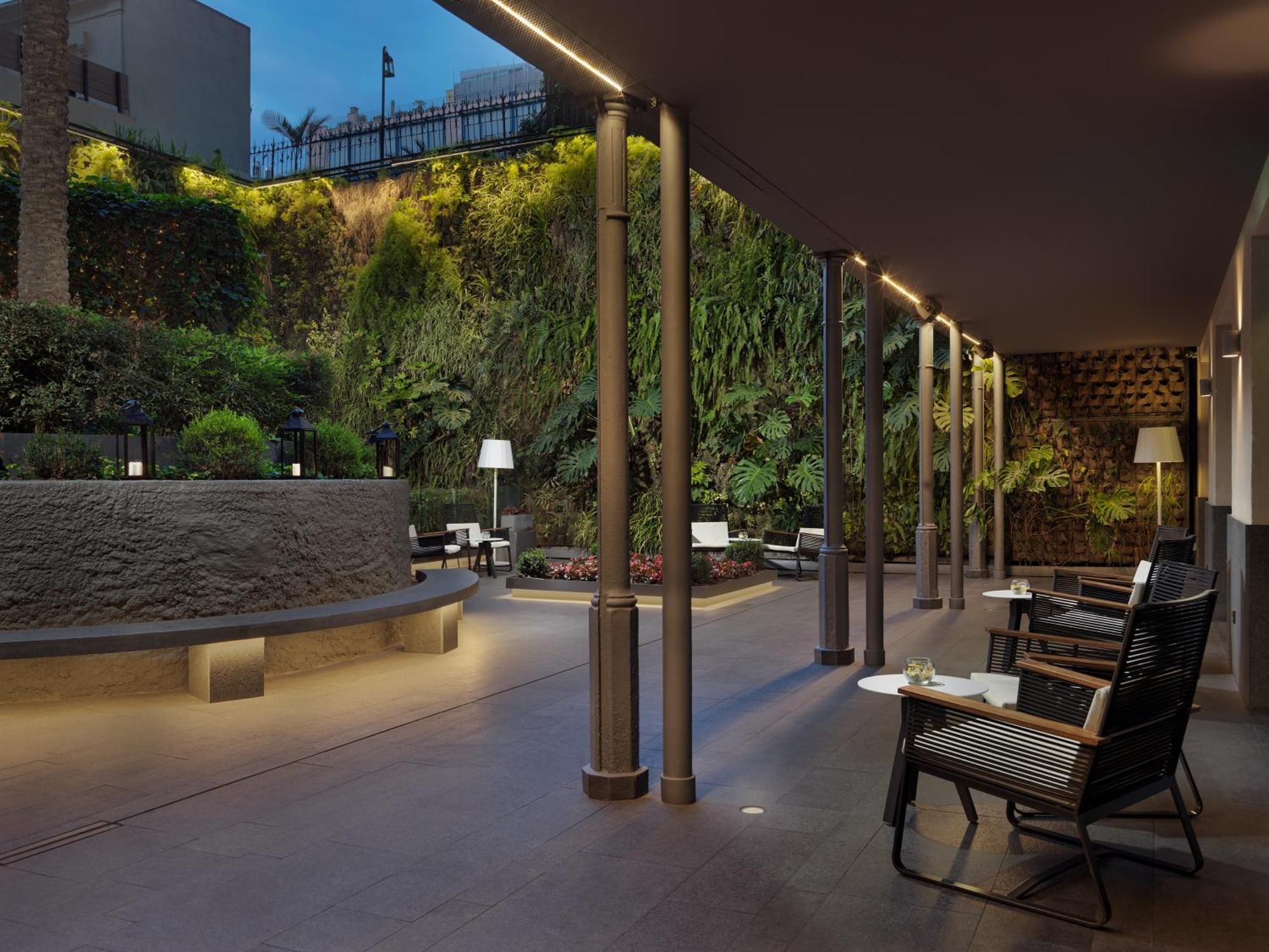 H10 Urquinaona Plaza (adults Only) 4* Barcelona