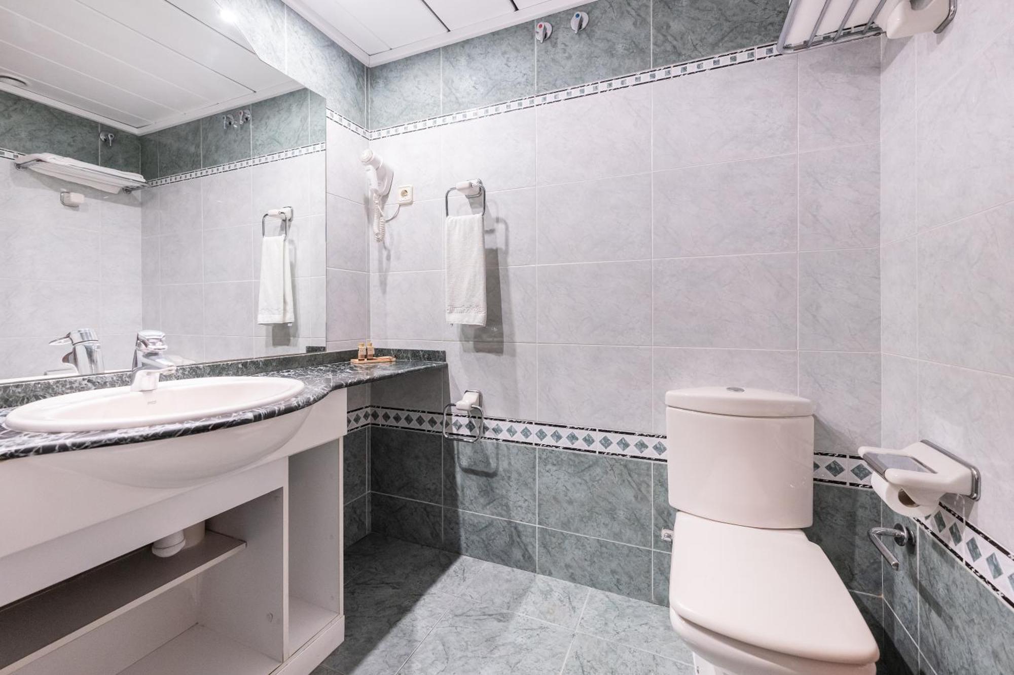 Aparthotel Napols - Abapart 2*