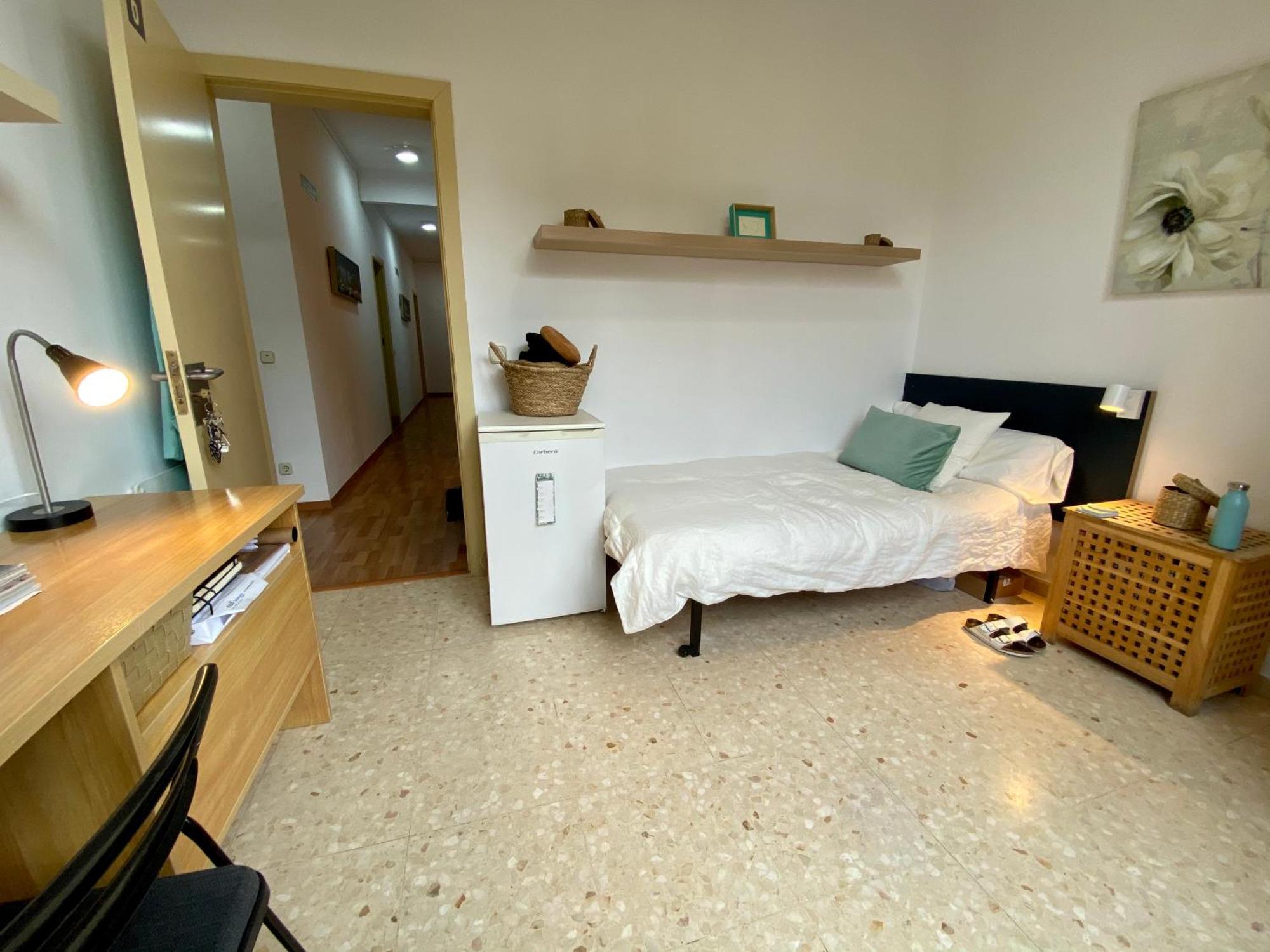 Apartment Housing Recommend For Students Barcelona