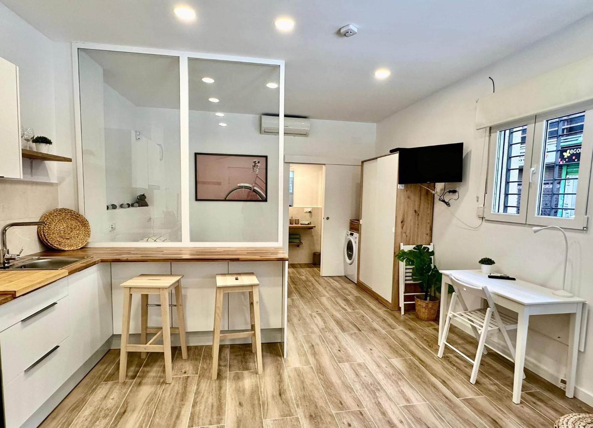 Cozy Studio Near Sants Estacion * Barcelone