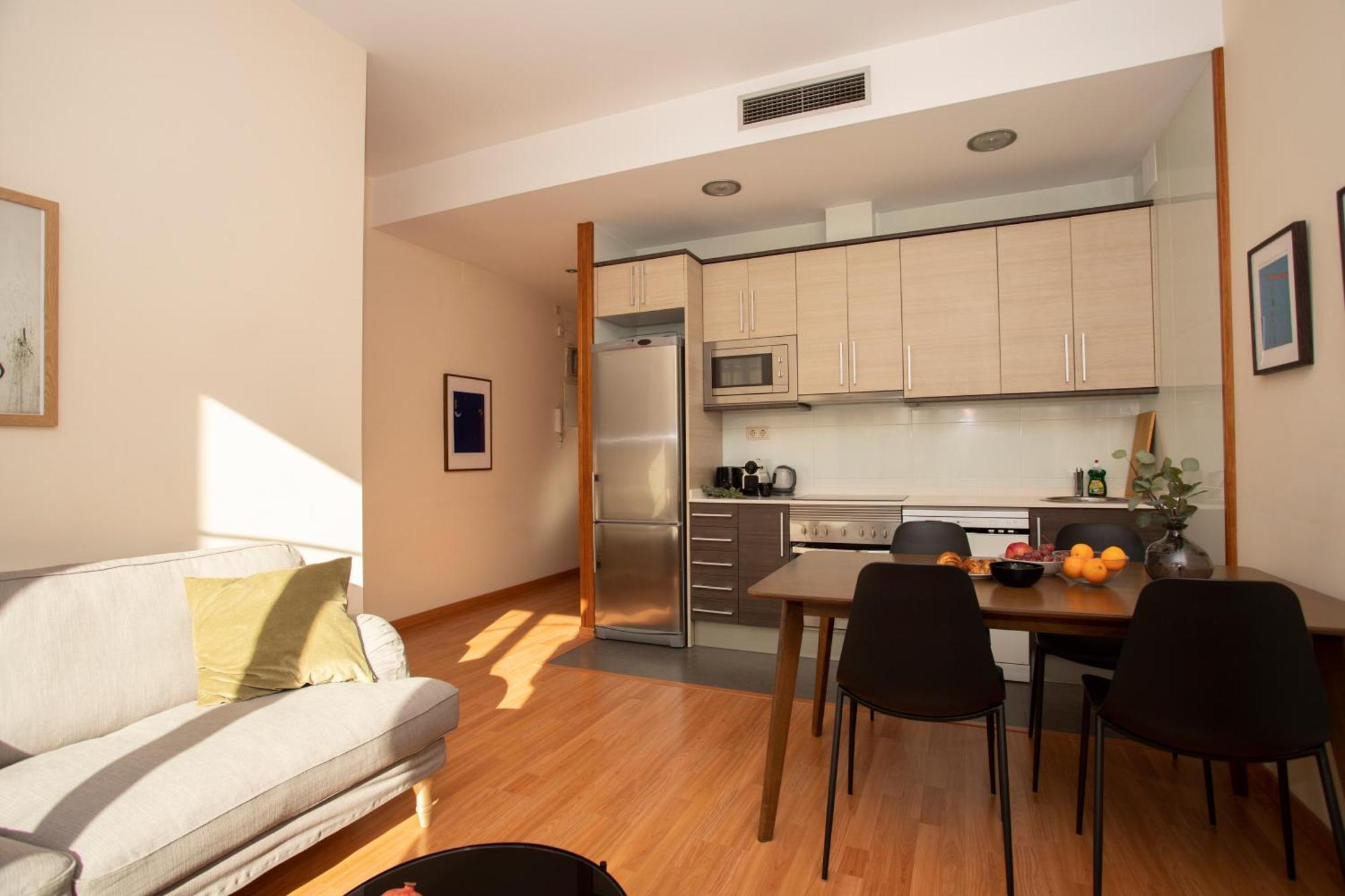 Modern Center Exiample Apartment *