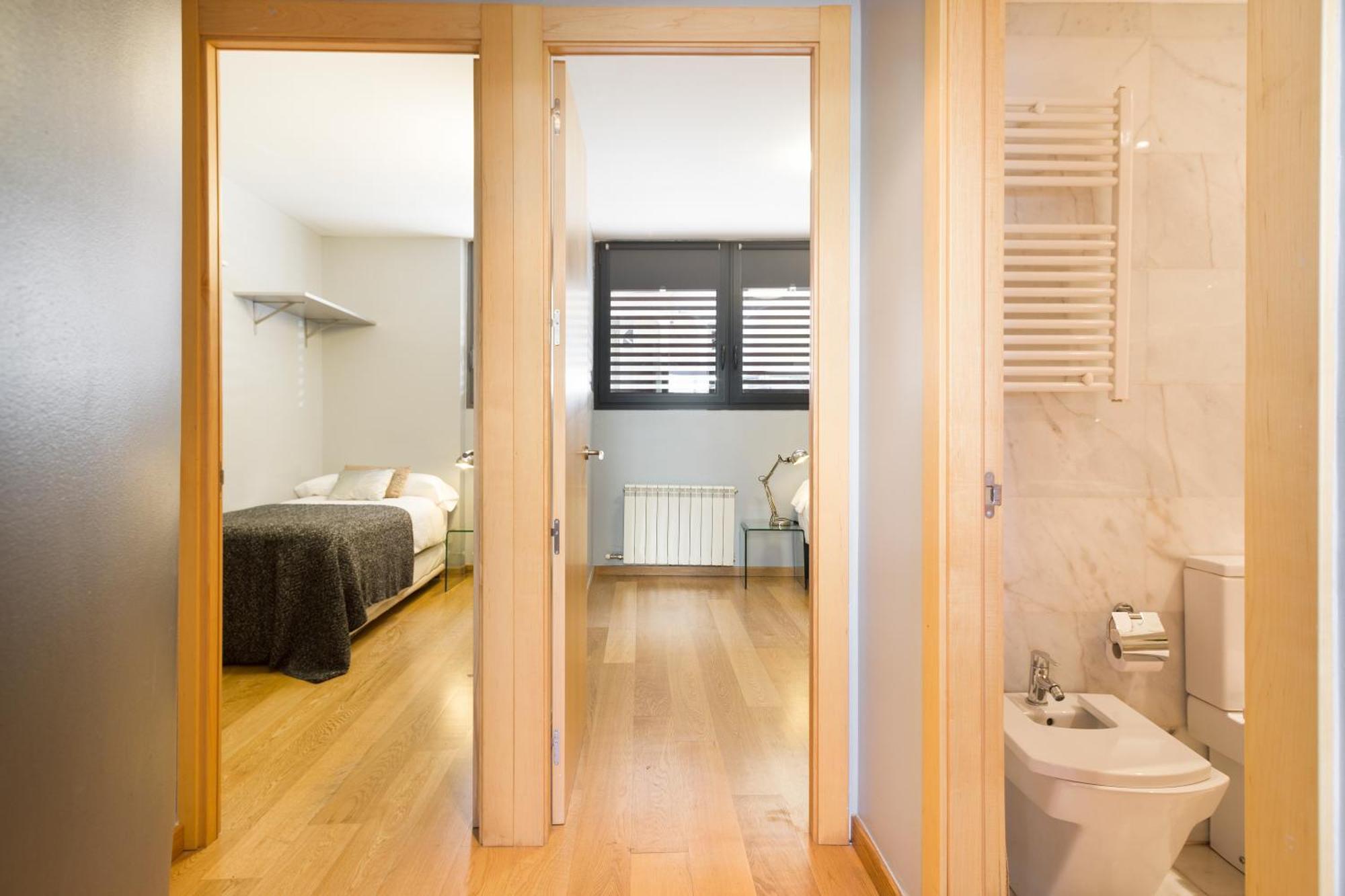 My Space Emirates - Bright In Gracia With Shared Pool Apartment *