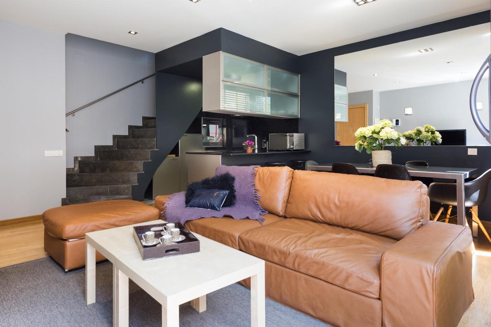 Apartment My Space Emirates - Bright In Gracia With Shared Pool