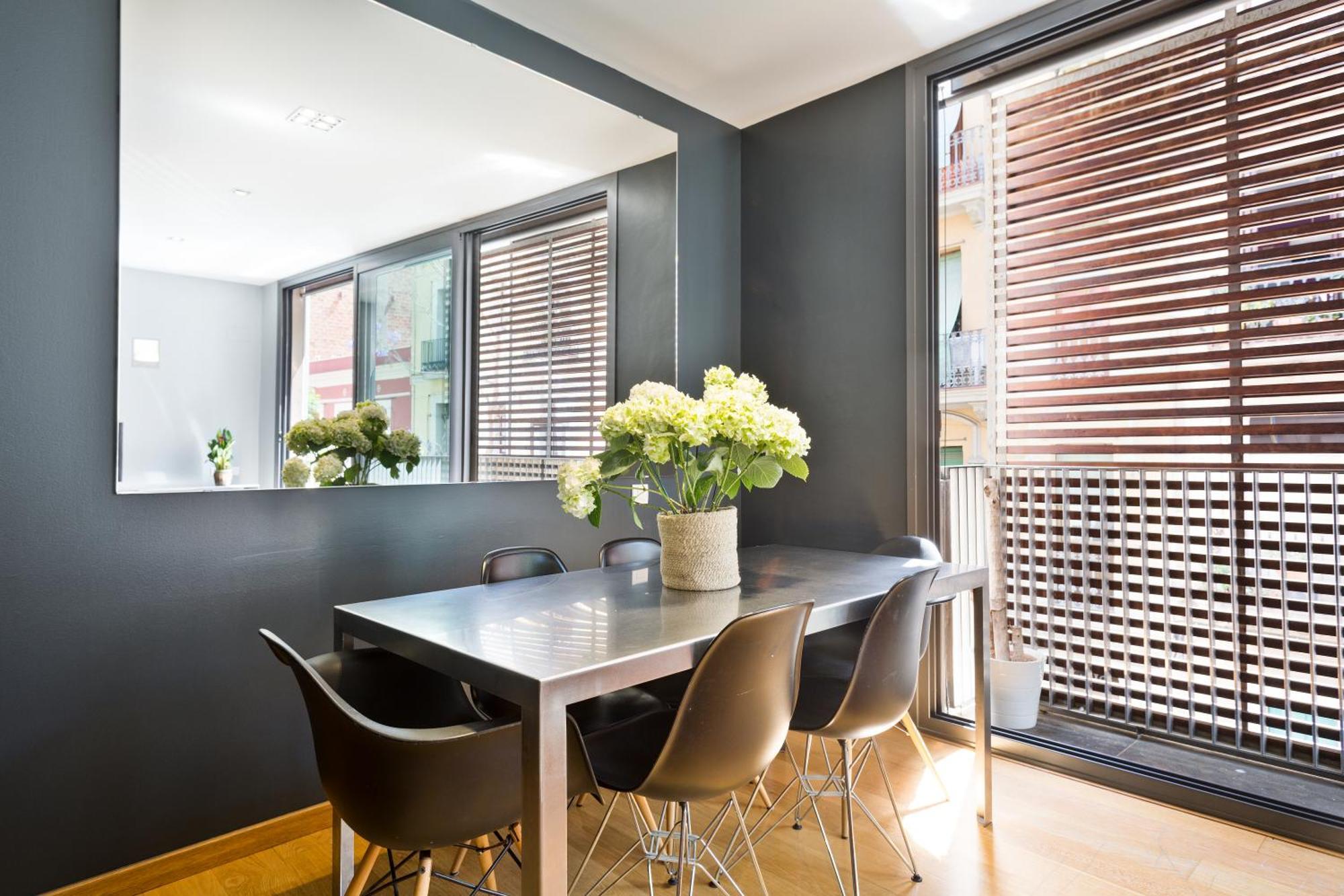 My Space Emirates - Bright In Gracia With Shared Pool Apartment