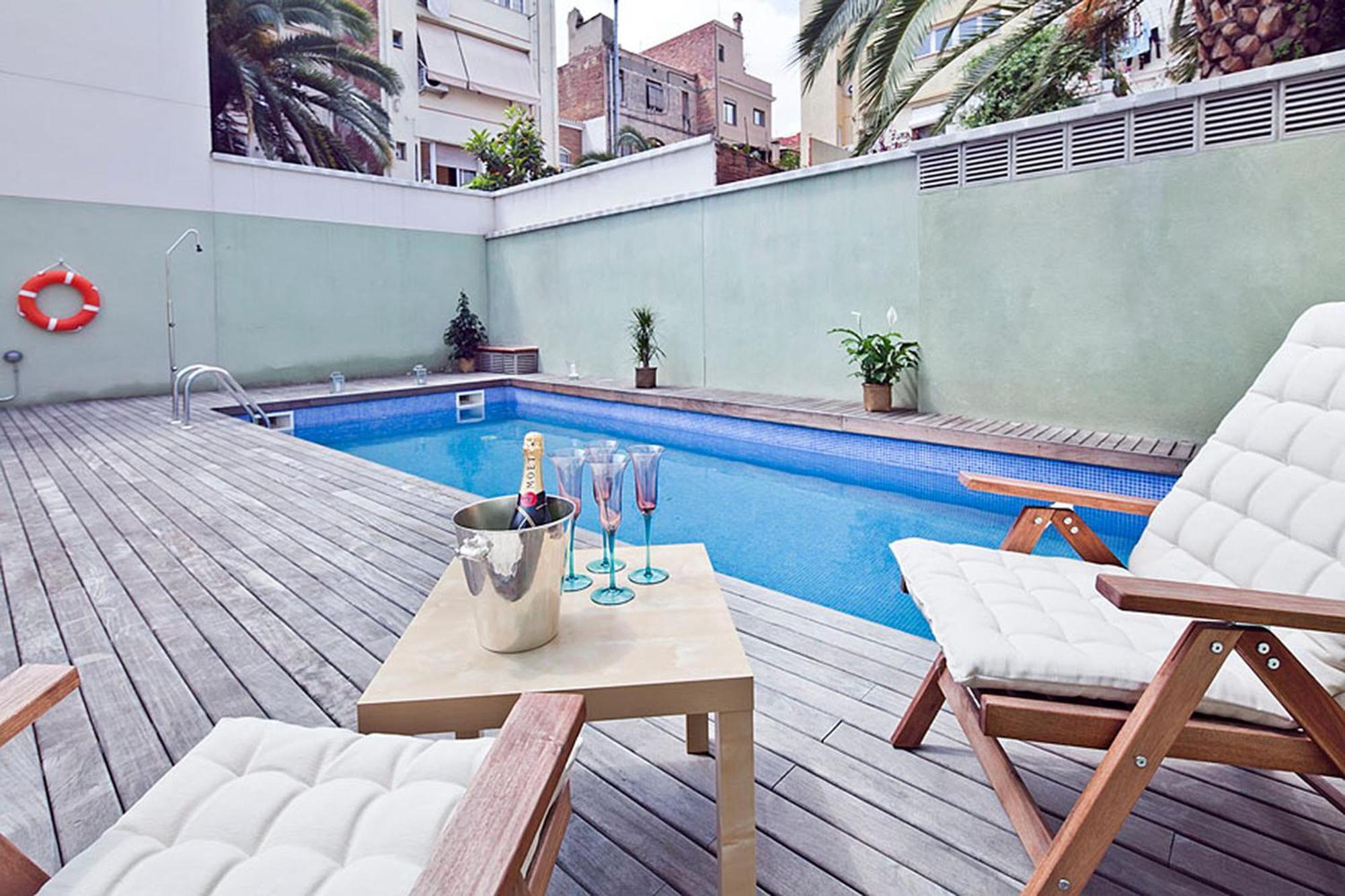 Apartment My Space Emirates - Bright In Gracia With Shared Pool Barcelona
