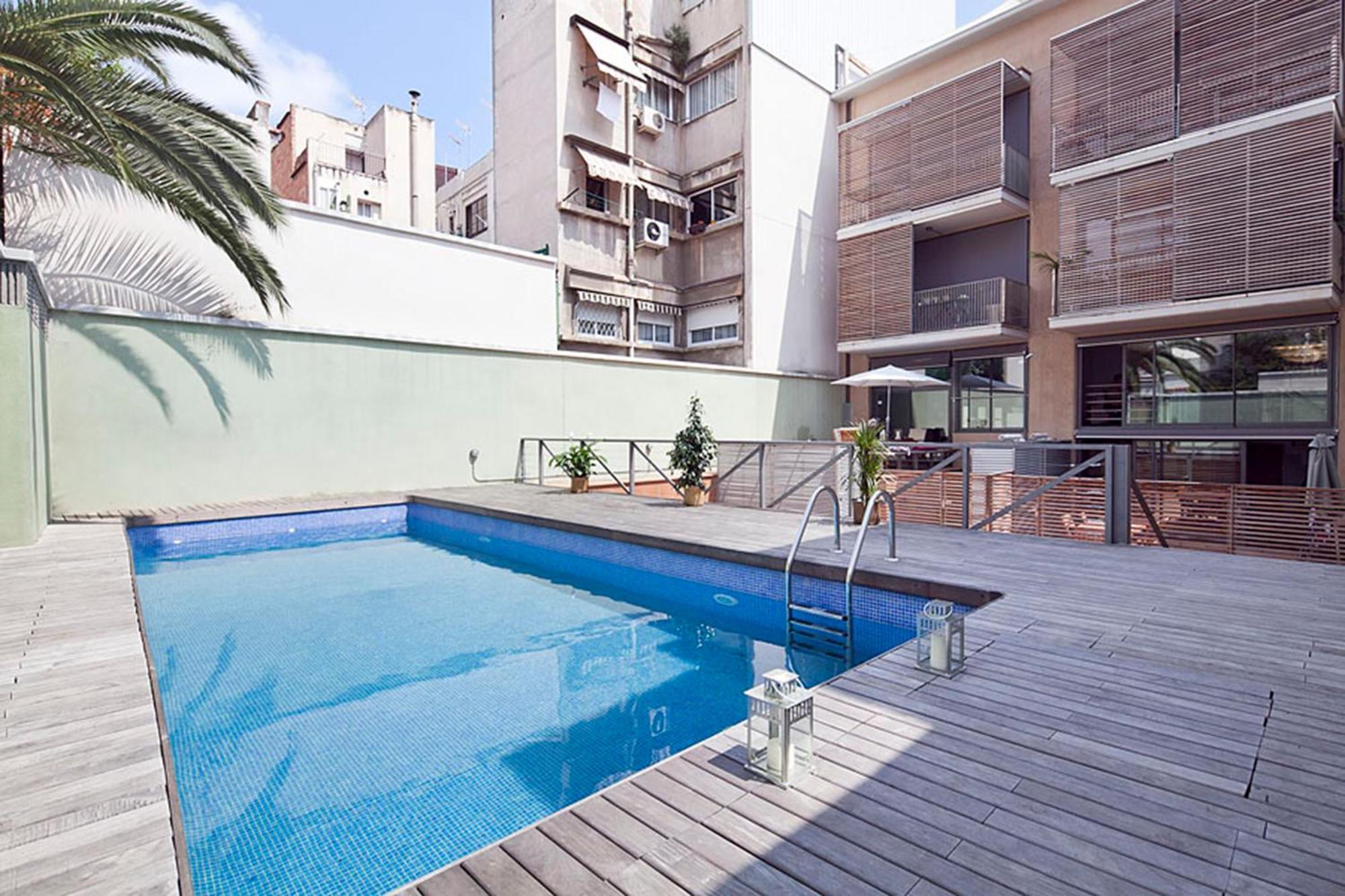 My Space Emirates - Bright In Gracia With Shared Pool Apartment *