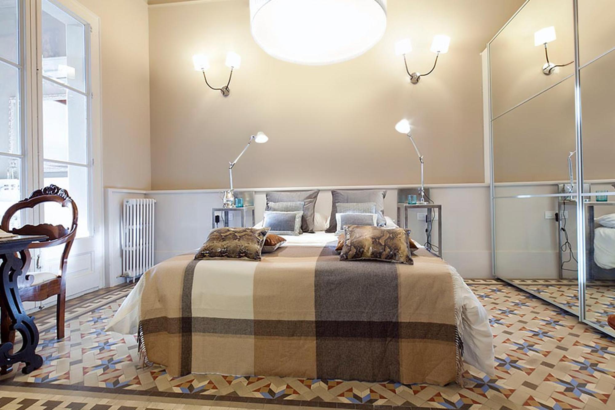 My Space Emirates - In Rambla De Catalunya Appartement *
