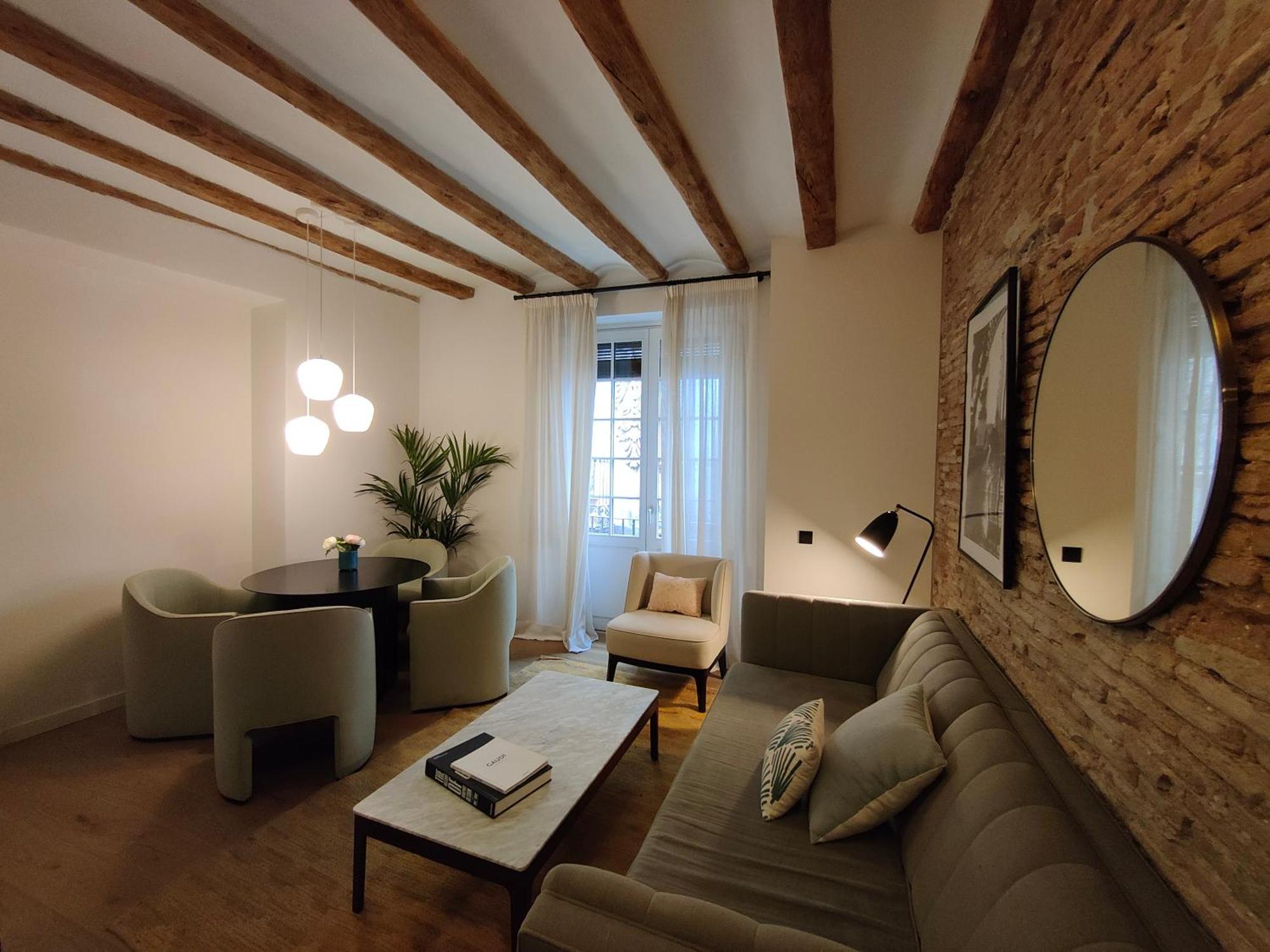 Luxury 2br&2washrooms City Center Barcelona