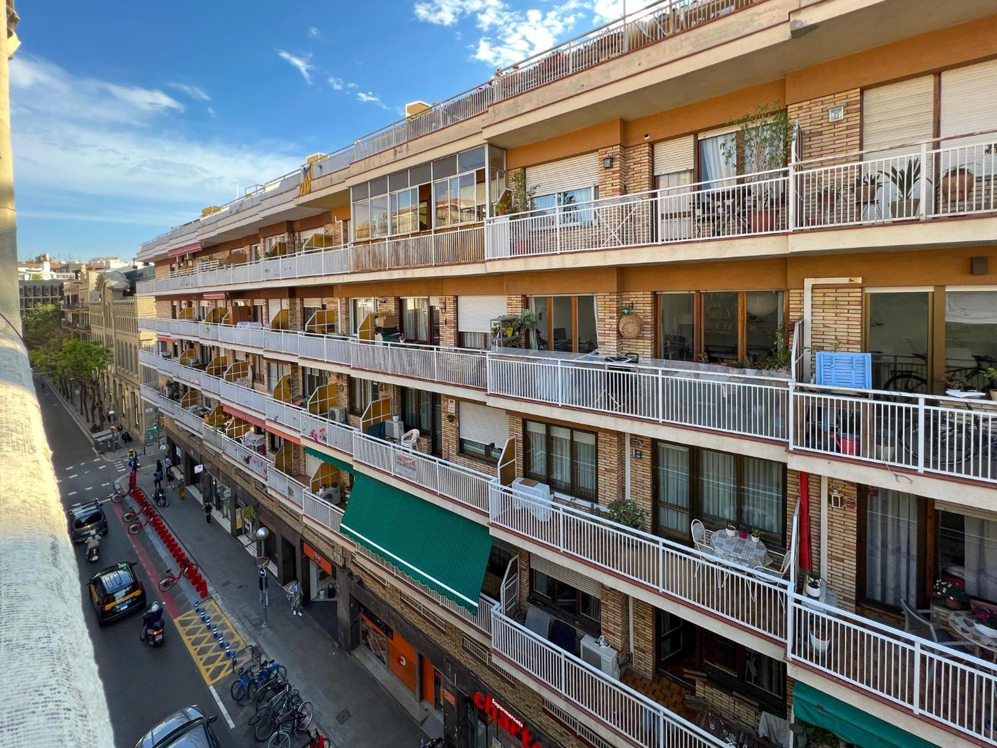 U-nique Torrent Apartment *