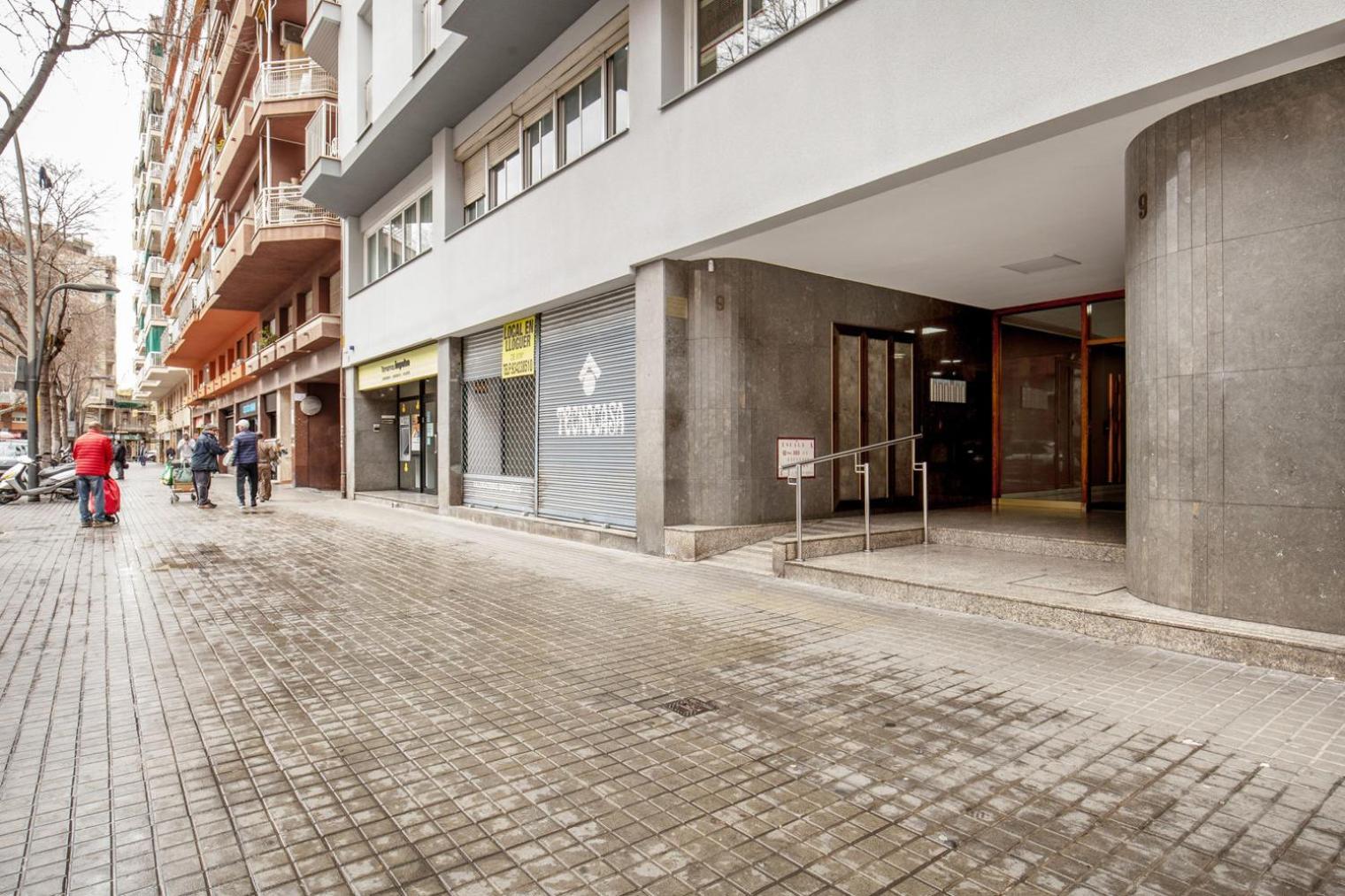 Blueground Les Corts Balcony Nr Camp Nou Bcn-82 Appartement
