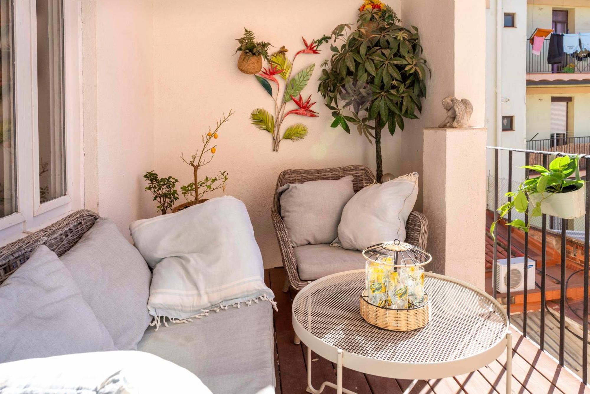 Enchanting 2 Bedroom Flat With Terrace Near Placa Espanya