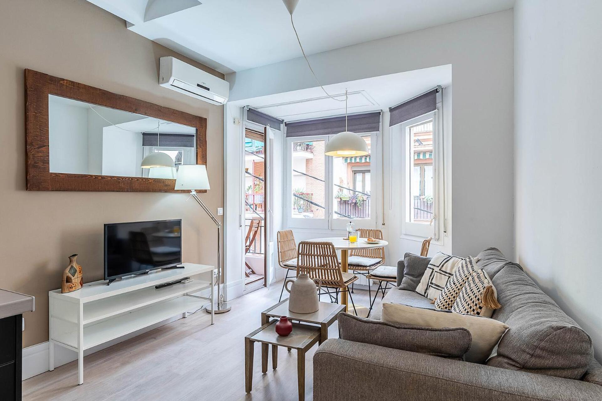 Apartment 4212 - Ab Poble Sec *