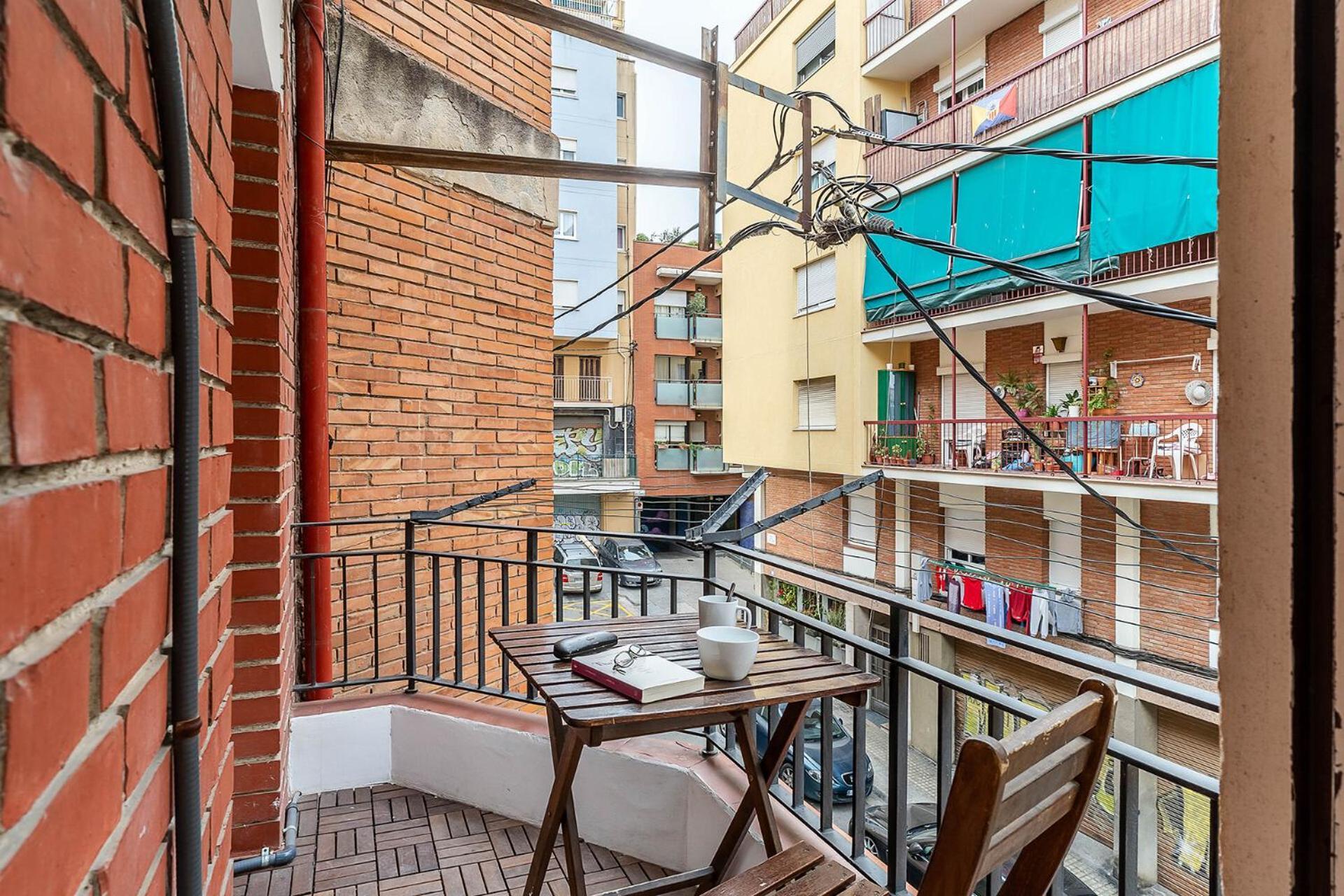 4212 - Ab Poble Sec