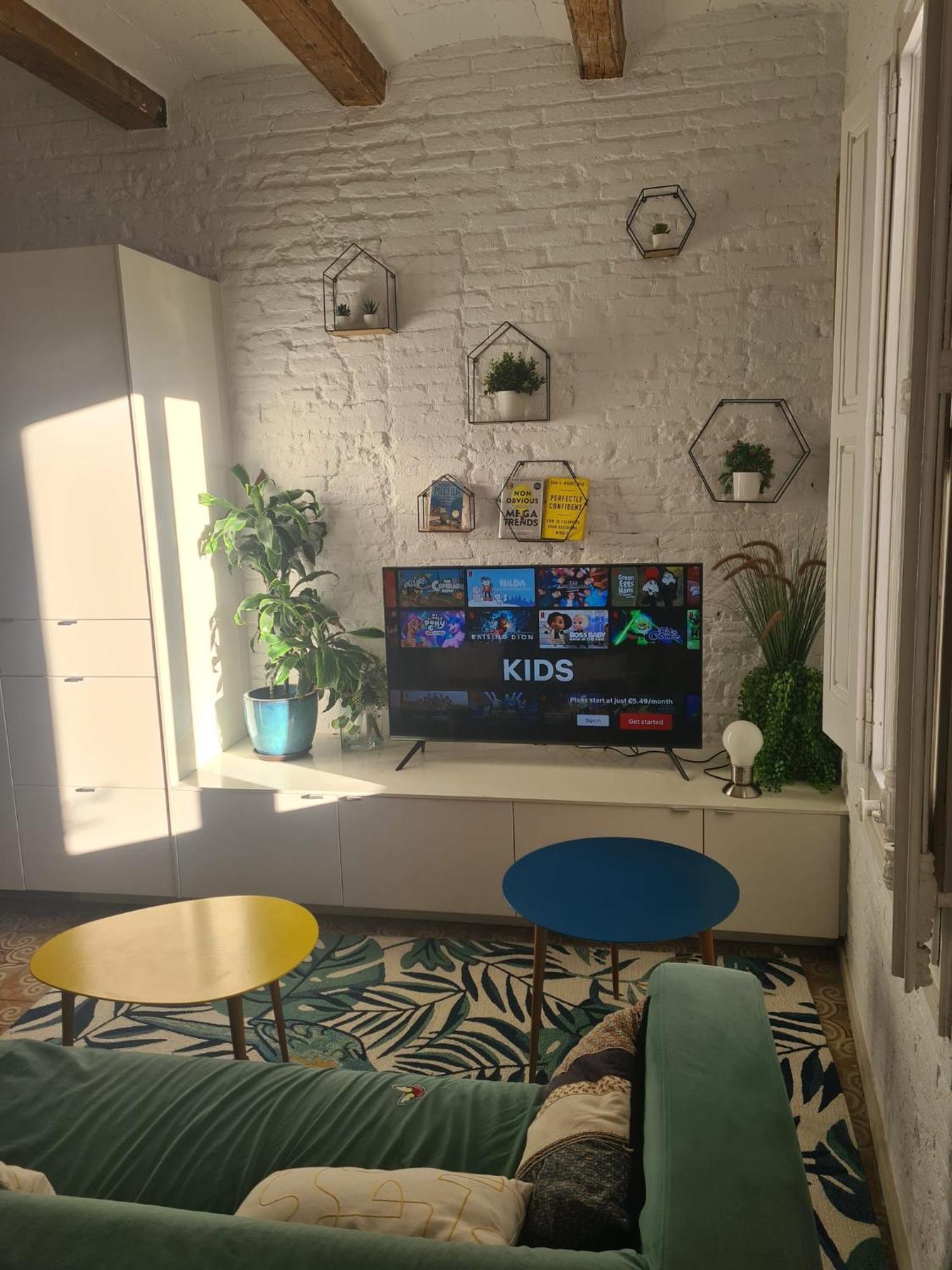 Appartement Enchanting 2 Bedroom Flat With Terrace Near Placa Espanya *