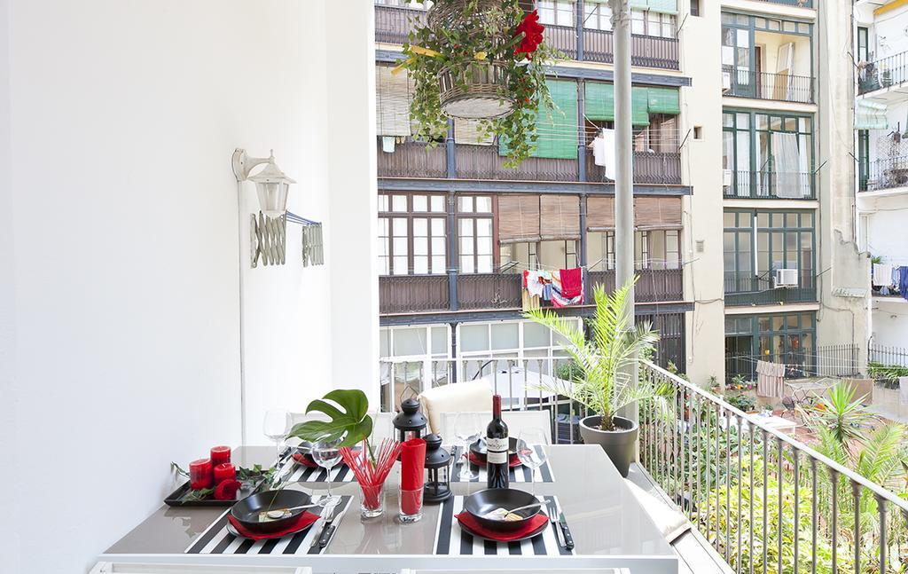 Eixample Patio Views With Amazing Terrace Barcelona