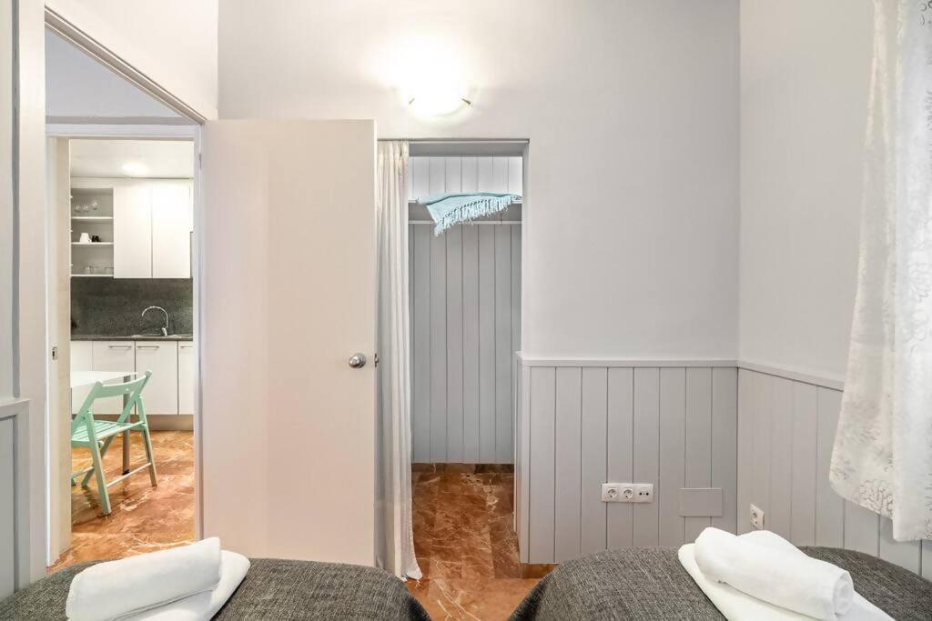 Park Guell Gaudi 2 Bedroom Apartment *