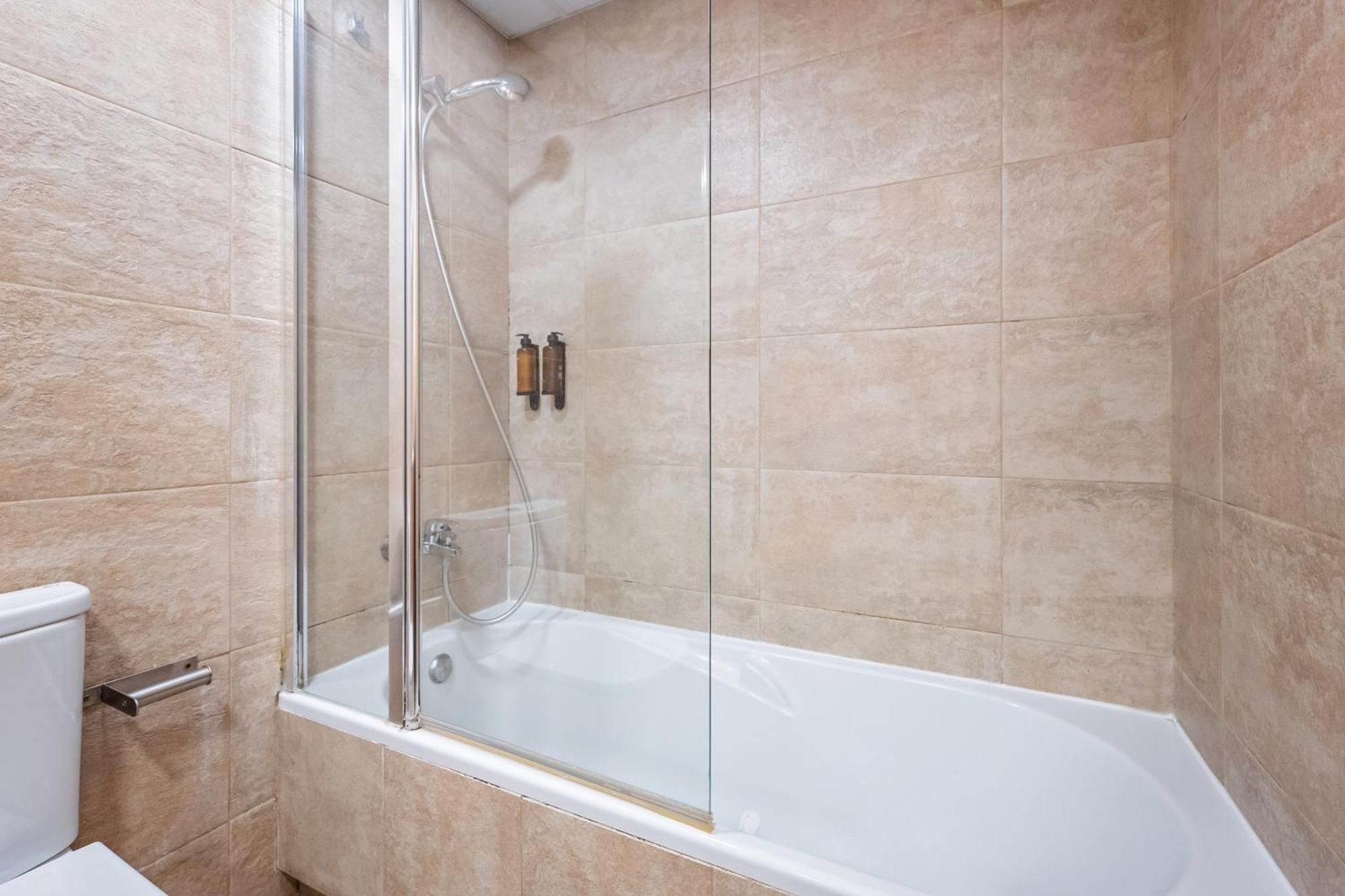 Sweett - Carrer Fira Apartment Barcelona