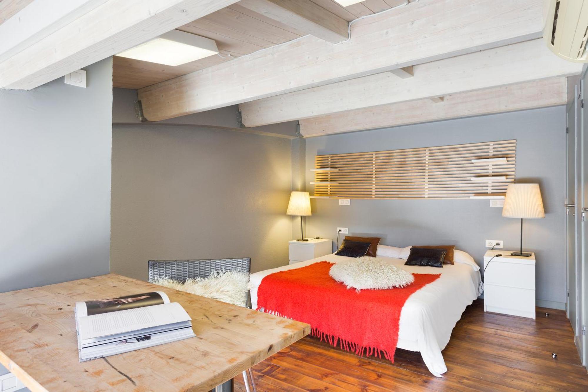 My Space Emirates - Spacious Near The Center Appartement Barcelone