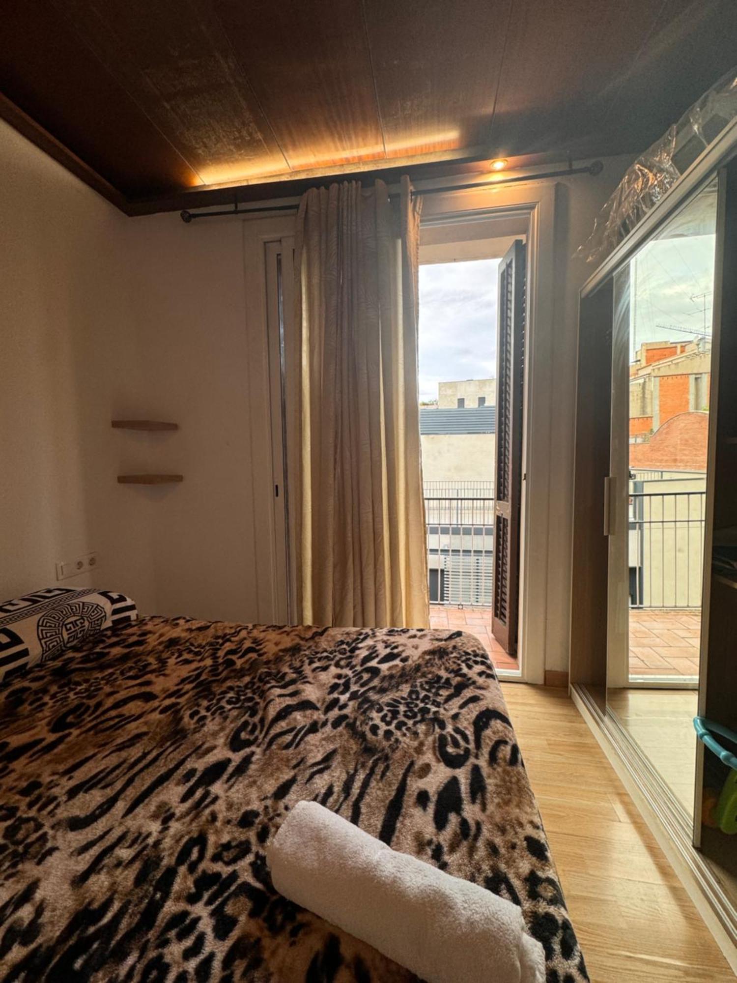 Homestay Parque Guell *