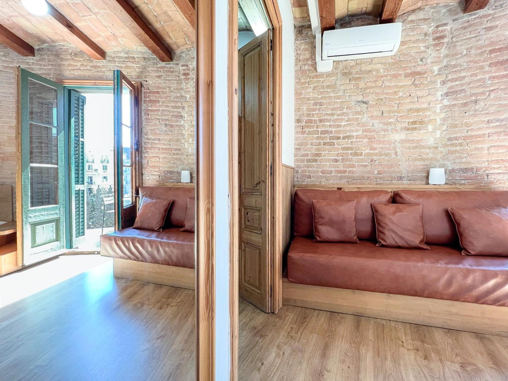 U-nique Tamarit Apartment Barcelona