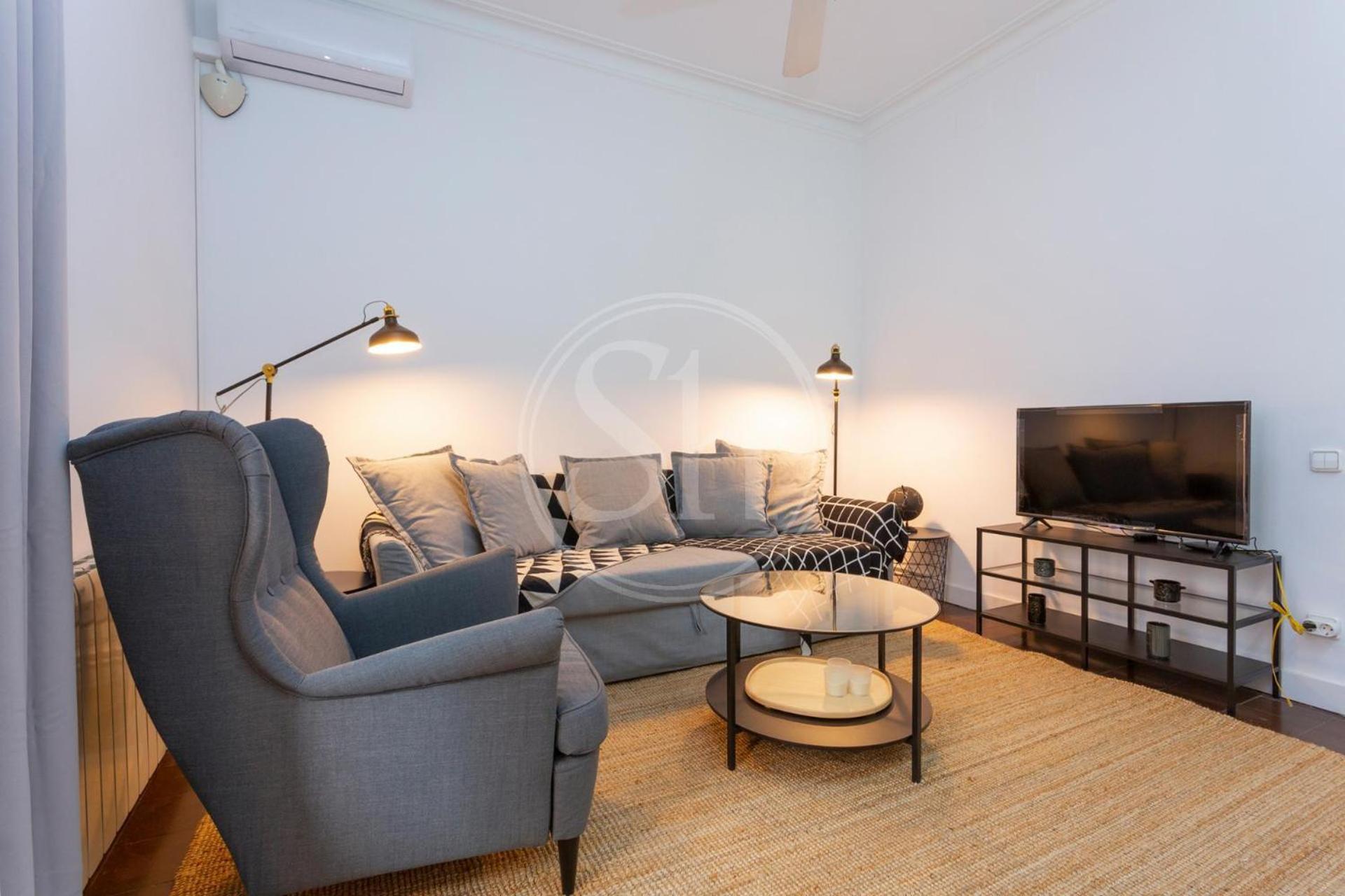 Modern Flat Near Sagrada Familia Barcelone