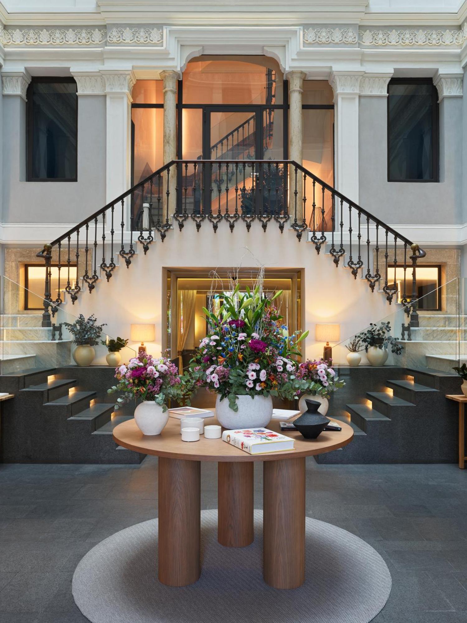 H10 Urquinaona Plaza (adults Only) Hotel