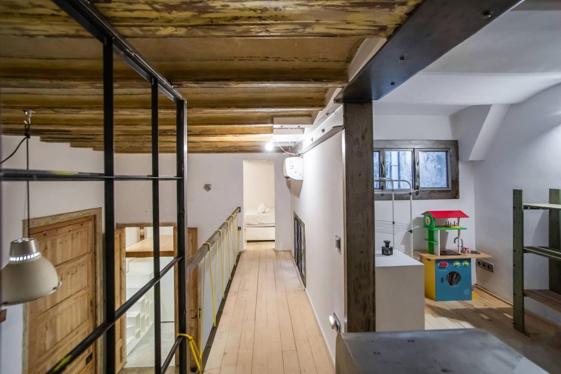 P2amp1057 - Magnific 3br In The Ghotic *