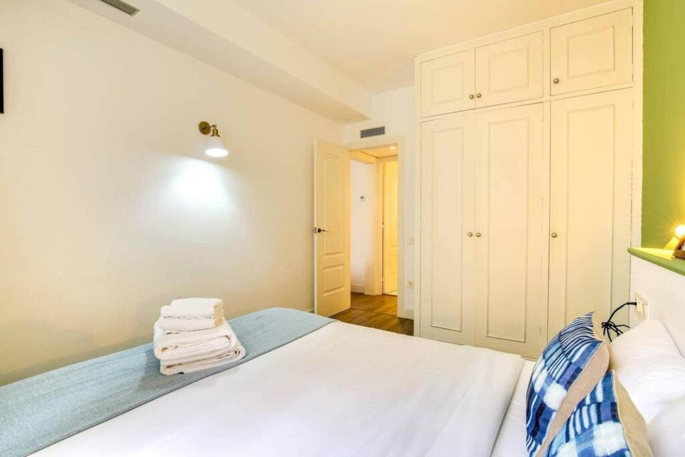 Apartment Colorful With Cozy Terrace In Gracia Barcelona