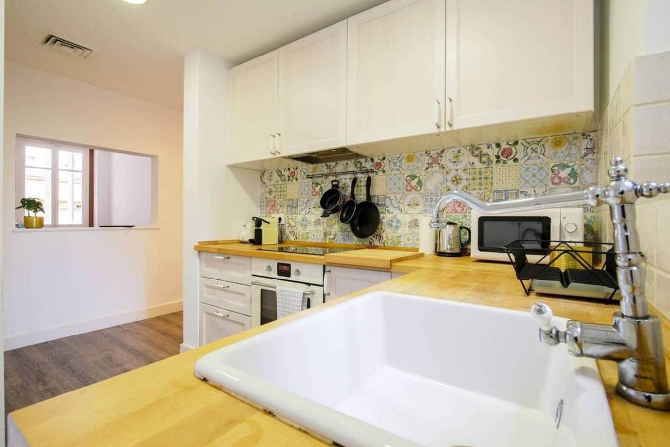 Apartment Colorful With Cozy Terrace In Gracia