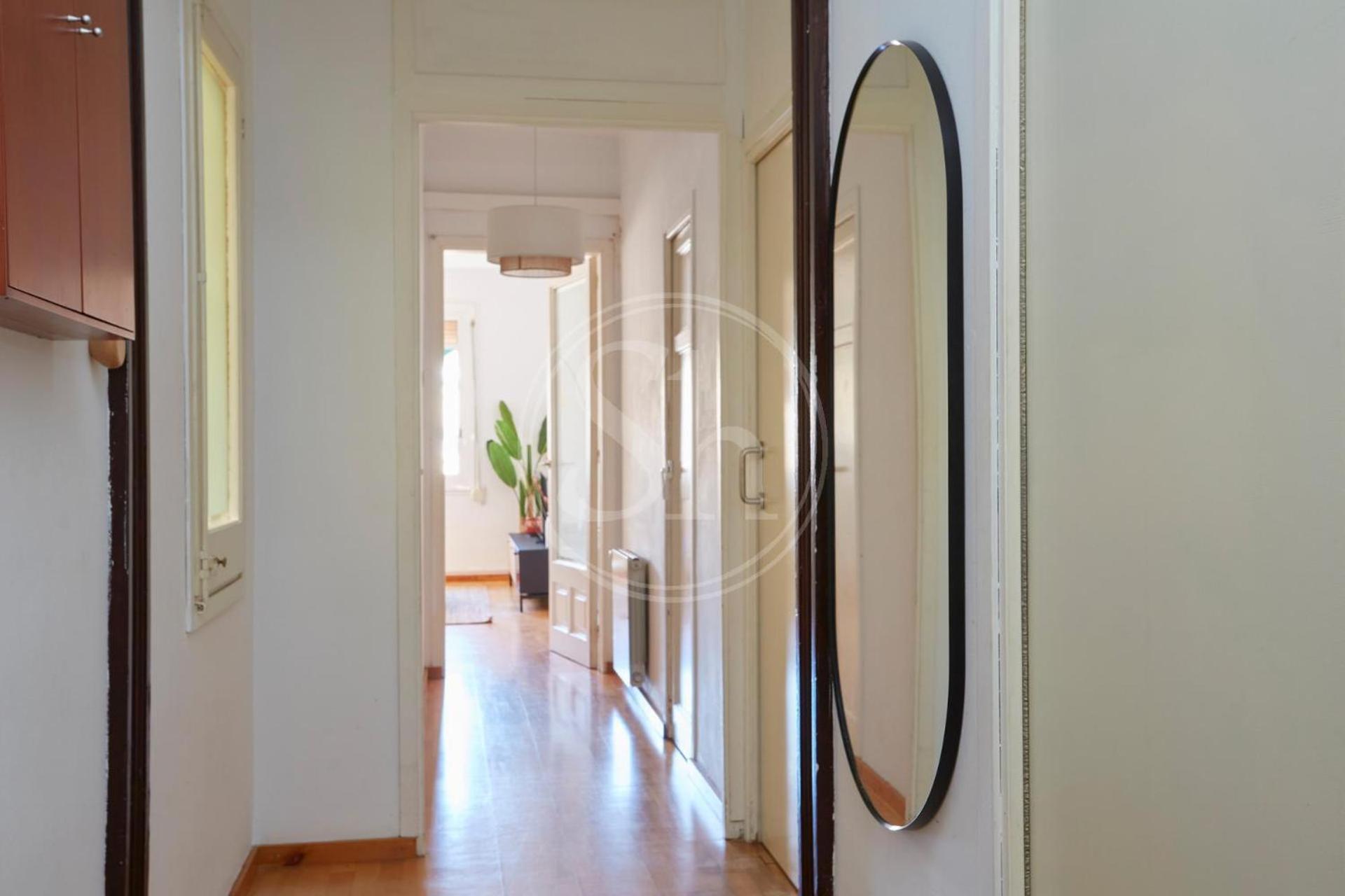 Huge Sagrada Familia Apartment Barcelona