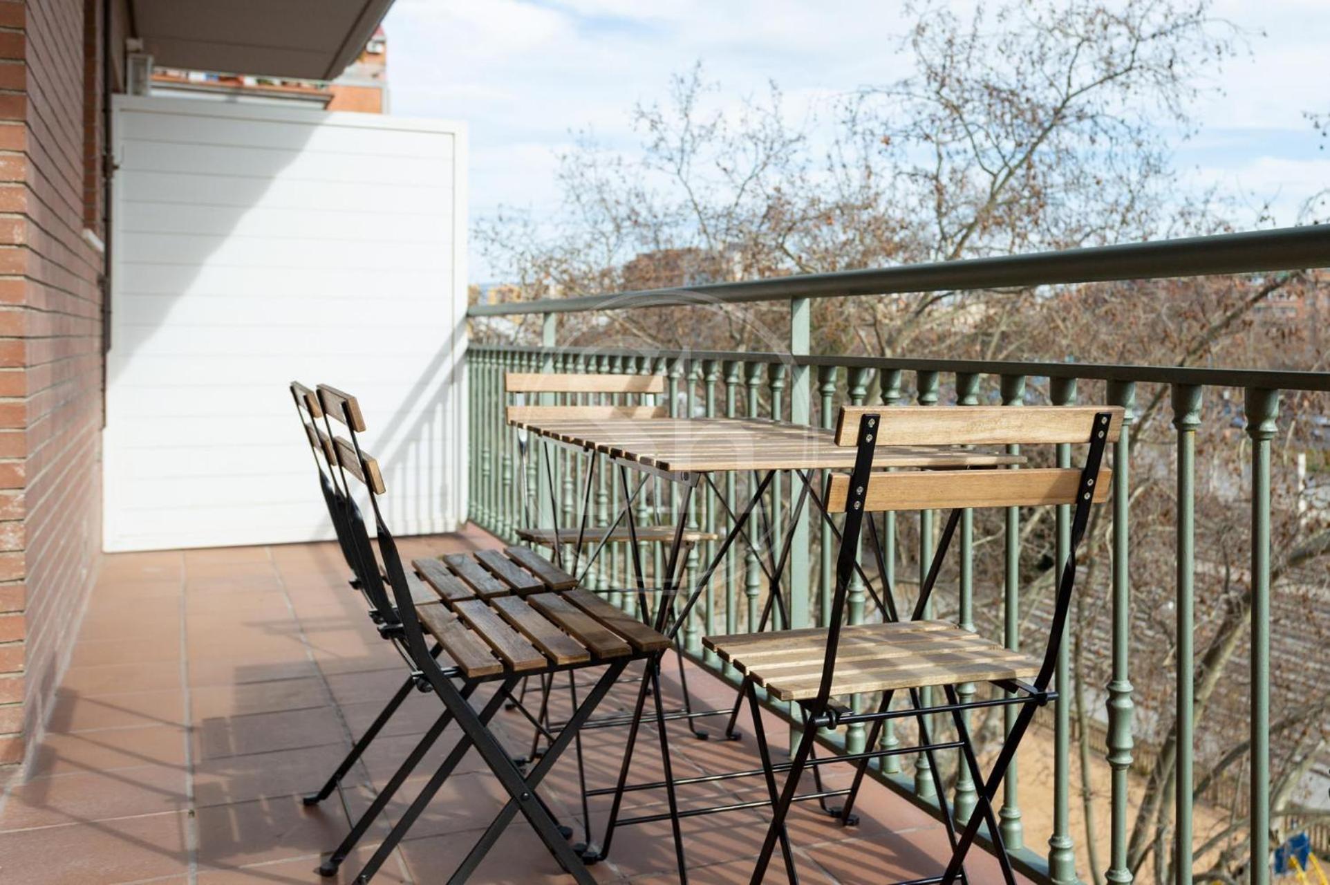 3 Con Balcon Appartement *