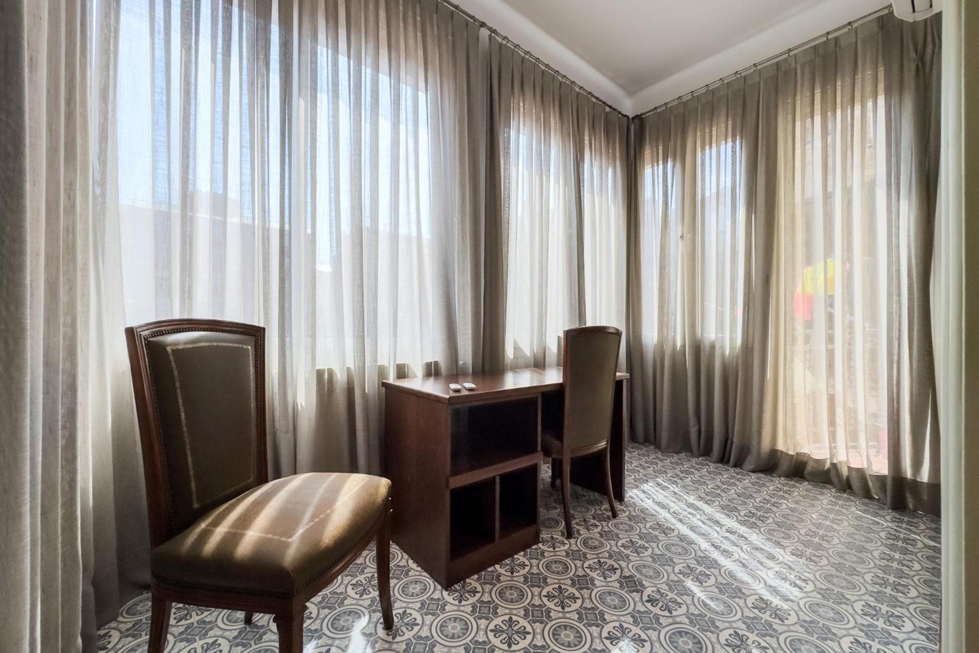 Enrique Granados Apartment